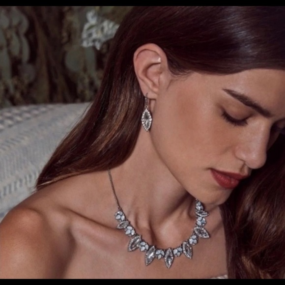 CHLOE + ISABEL CRYSTAL EARRINGS - Picture 2 of 4